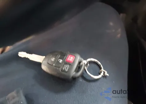 2016 Toyota Rav4 Xle from USA, damaged, VIN JTMWFREV5GJ097668